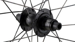 ZIPP Juego De Ruedas 303 Firecrest® Carbon Tubeless Disc Center Lock -Tienda De Bicicletas 340769